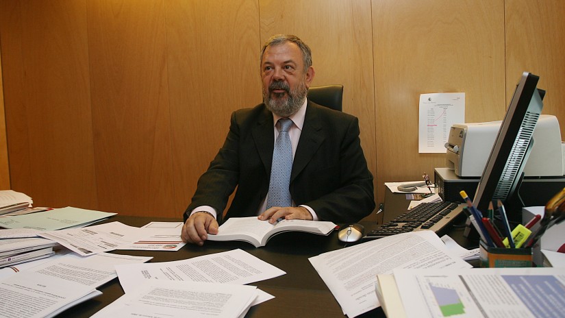 Azpiazu pide a Rajoy que promueva en Europa una verdadera política de crecimiento
