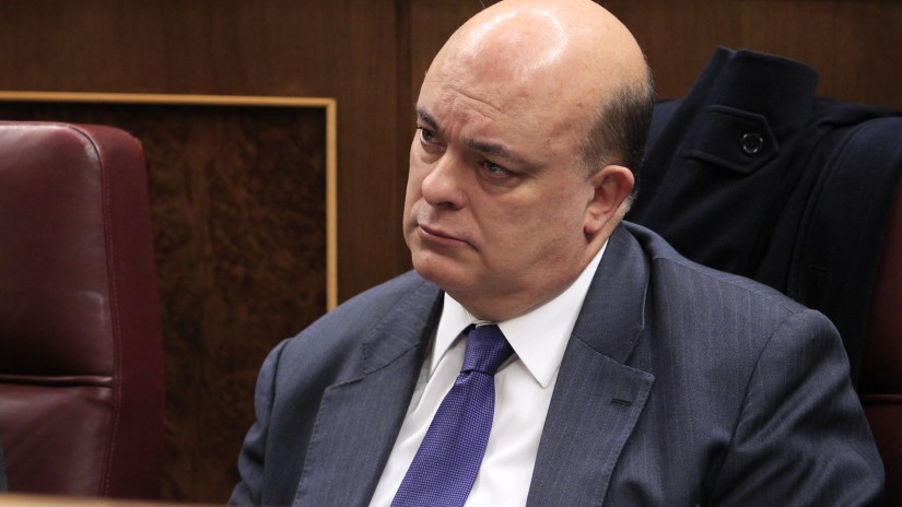 Olabarria pide a Dívar evitar que 