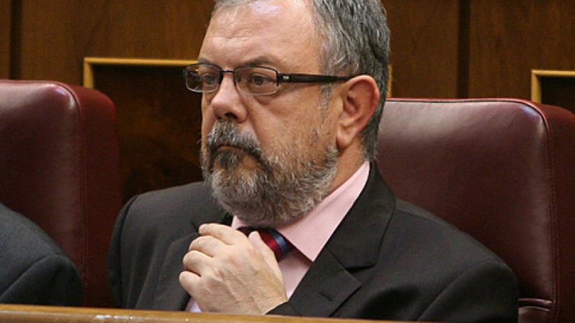 Pedro Azpiazu advierte de que el estado deberá afrontar la deuda para rescatar a la banca