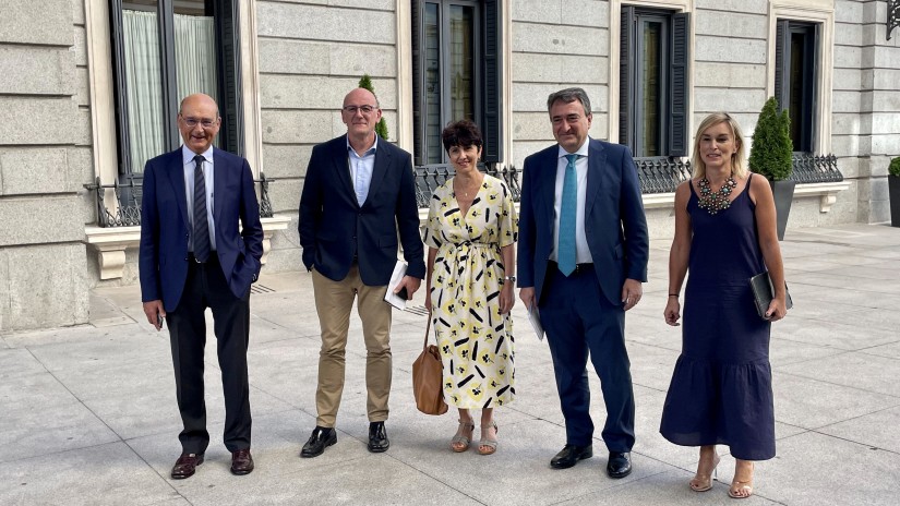 El Grupo Vasco atribuye a “la falta de visión y valentía” de la Mesa el veto a su propuesta para limitar la inviolabilidad del Rey