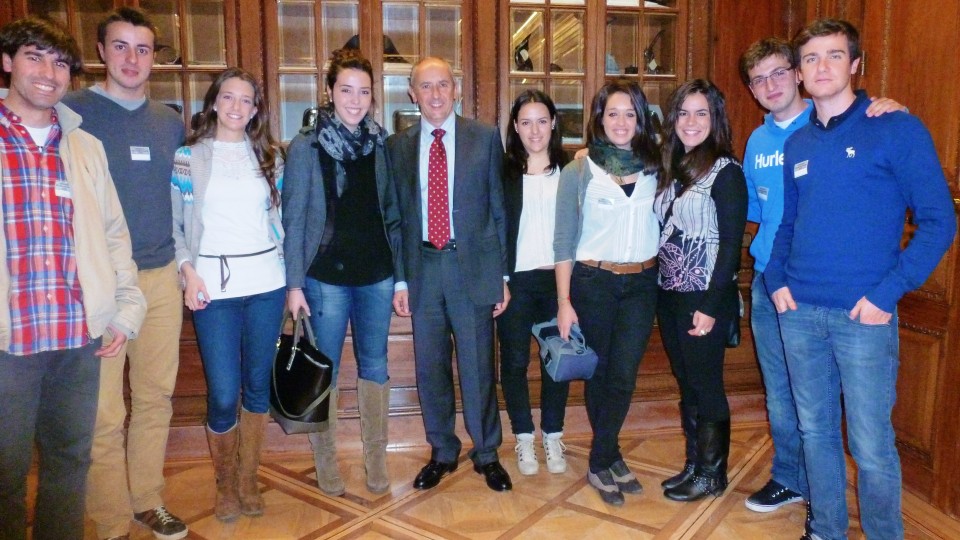 Visita de jóvenes de Lurgorri al Congreso de los Diputados