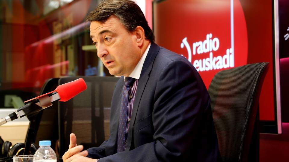 Aitor Esteban en el programa Boulevard de Radio Euskadi