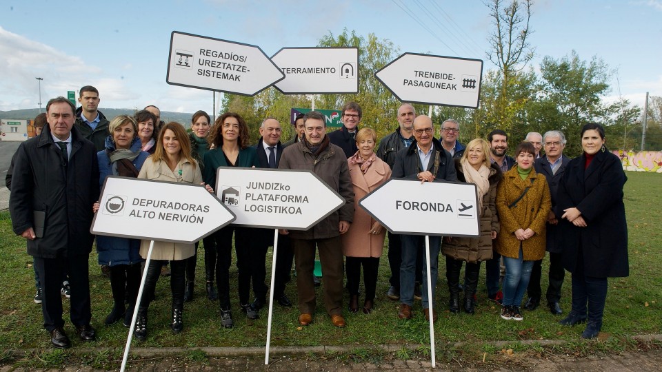 10N Acto sectorial sobre inversiones. Aitor Esteban Arantxa Tapia