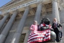 Diputados y senadores del EAJ-PNV apoyan al Athletic en el Congreso, la víspera de la final de Copa