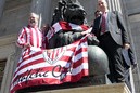 Diputados y senadores del EAJ-PNV apoyan al Athletic en el Congreso, la víspera de la final de Copa